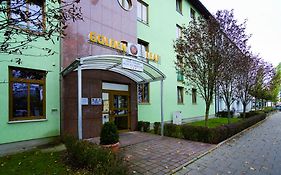 Hotel Perlach Allee By Blattl